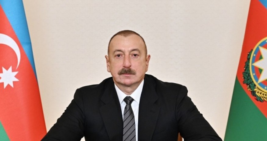 Алиев поздравляет женщин с 8 Марта Алиев поздравляет женщин с 8 Марта
