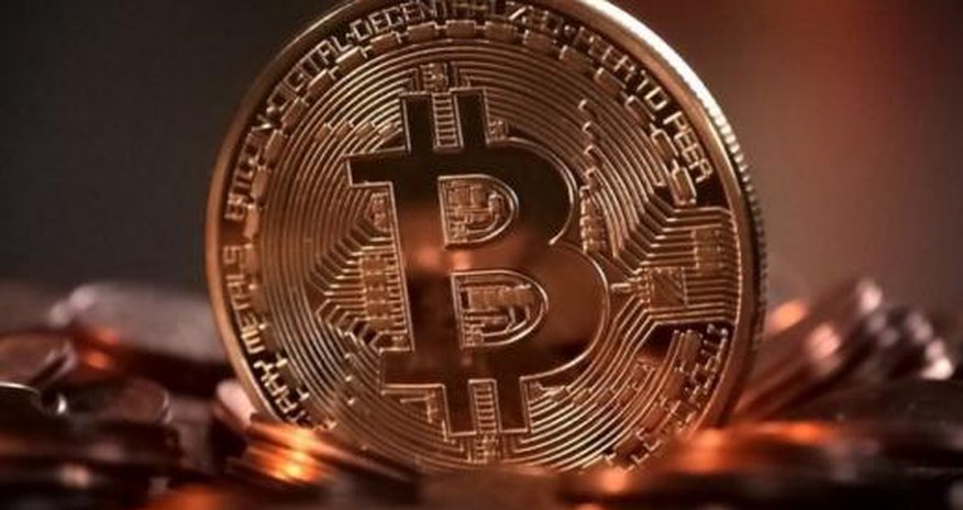 Bitkoin məzənnəsi ilk dəfə 71 min dolları keçib Bitkoin məzənnəsi ilk dəfə 71 min dolları keçib