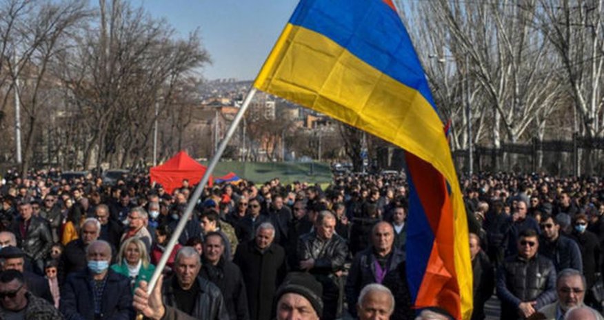 İrəvanda Paşinyanın istefası tələbi ilə mitinq keçiriləcək İrəvanda Paşinyanın istefası tələbi ilə mitinq keçiriləcək