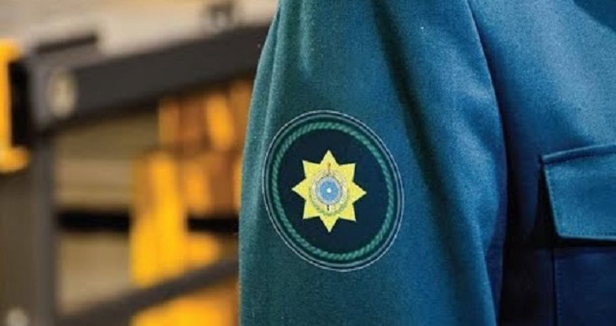 Rüşvət alan gömrükçü haqda fərqli qərarlar - Azadlığa buraxılıb Rüşvət alan gömrükçü haqda fərqli qərarlar - Azadlığa buraxılıb