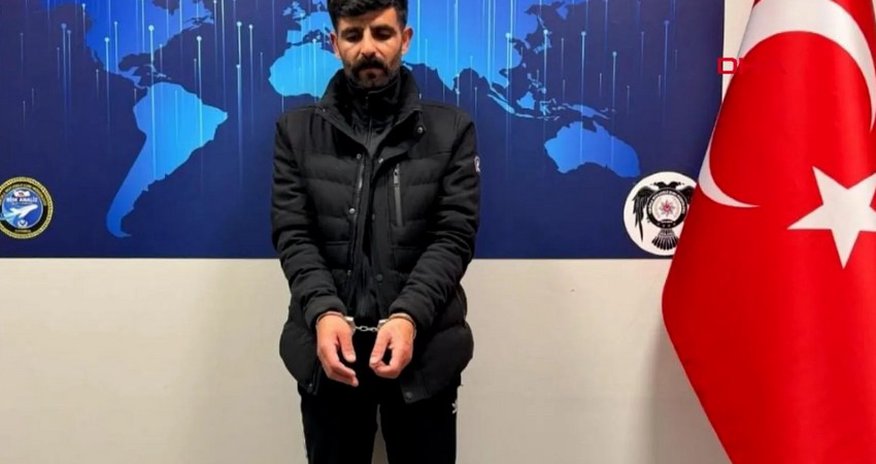 Fransa PKK terrorçusunu Türkiyəyə təhvil verib Fransa PKK terrorçusunu Türkiyəyə təhvil verib
