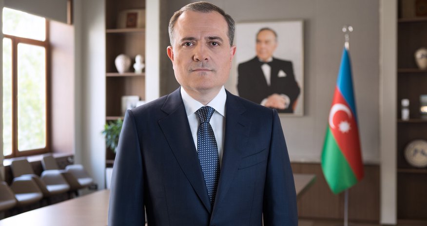 Ceyhun Bayramov Belarusa gedib Ceyhun Bayramov Belarusa gedib