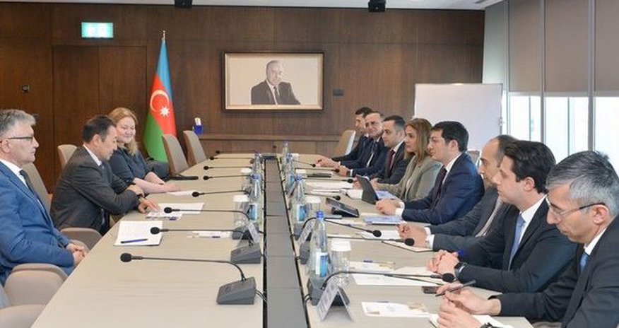Azərbaycan AQEM ilə COP29 çərçivəsində tərəfdaşlıq imkanlarını müzakirə edib Azərbaycan AQEM ilə COP29 çərçivəsində tərəfdaşlıq imkanlarını müzakirə edib
