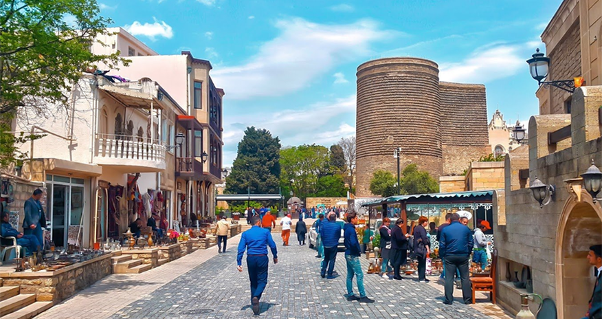 Azərbaycana gələn turistlərin sayı artıb- RƏSMİ Azərbaycana gələn turistlərin sayı artıb- RƏSMİ