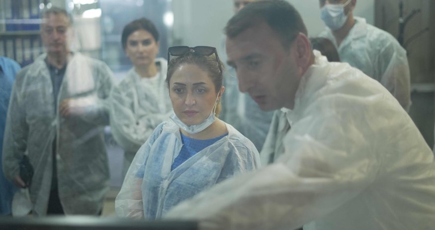 Kağızın Təkrar Emalı Fabrikinə mediatur təşkil olunub - FOTO Kağızın Təkrar Emalı Fabrikinə mediatur təşkil olunub - FOTO