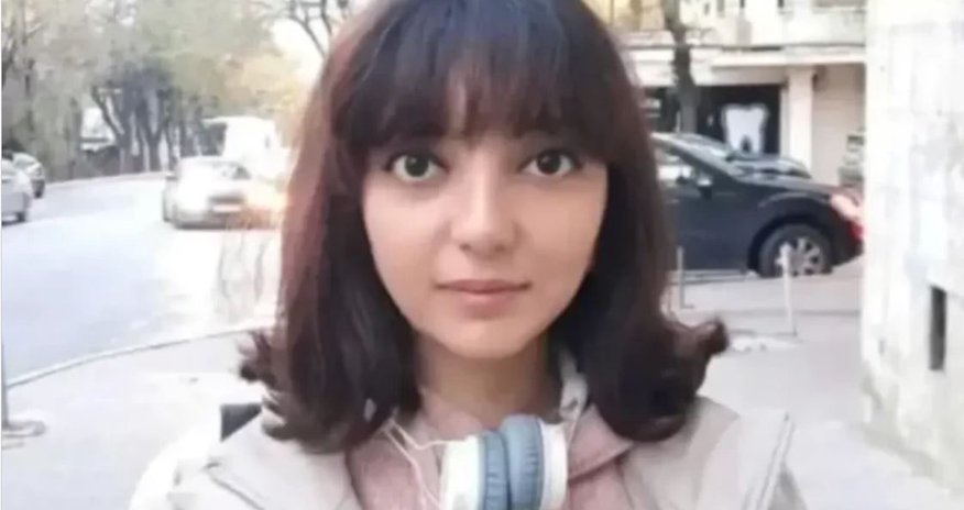 Jurnalist Elnarə Qasımova ev dustaqlığına buraxılmayıb Jurnalist Elnarə Qasımova ev dustaqlığına buraxılmayıb