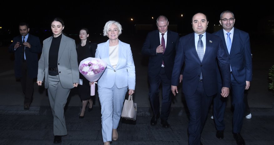 Latviya Parlamentinin sədri Azərbaycana rəsmi səfərə gəlib Latviya Parlamentinin sədri Azərbaycana rəsmi səfərə gəlib