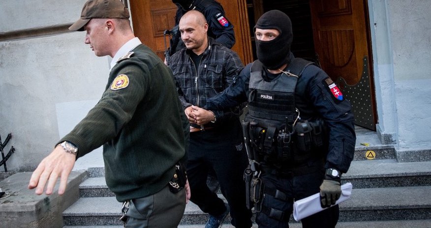 Полиция Словакии расследует более 150 случаев угроз политикам в интернете Полиция Словакии расследует более 150 случаев угроз политикам в интернете