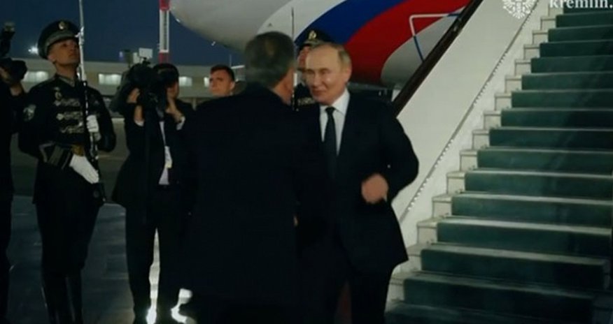 Putin Özbəkistanda səfərdədir - Video Putin Özbəkistanda səfərdədir - Video