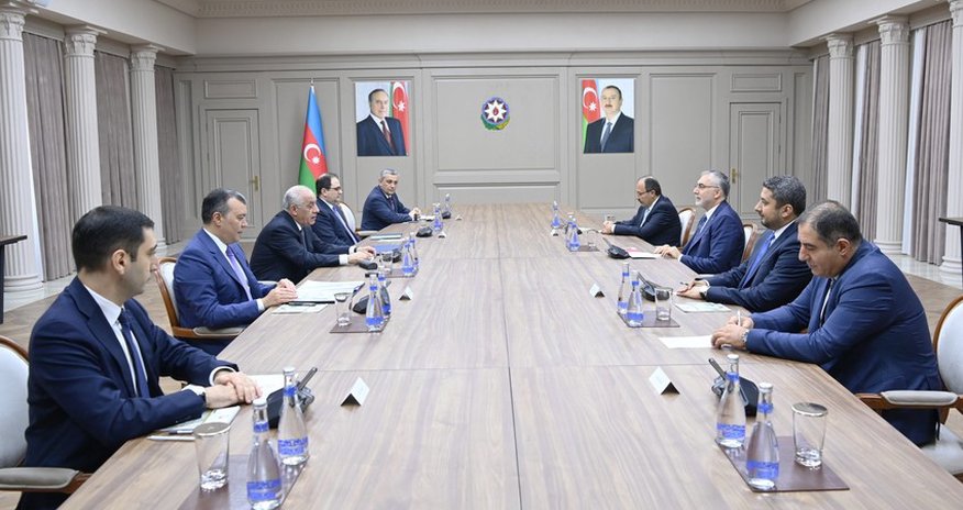 Əli Əsədov Türkiyənin əmək və sosial müdafiə naziri ilə görüşüb Əli Əsədov Türkiyənin əmək və sosial müdafiə naziri ilə görüşüb