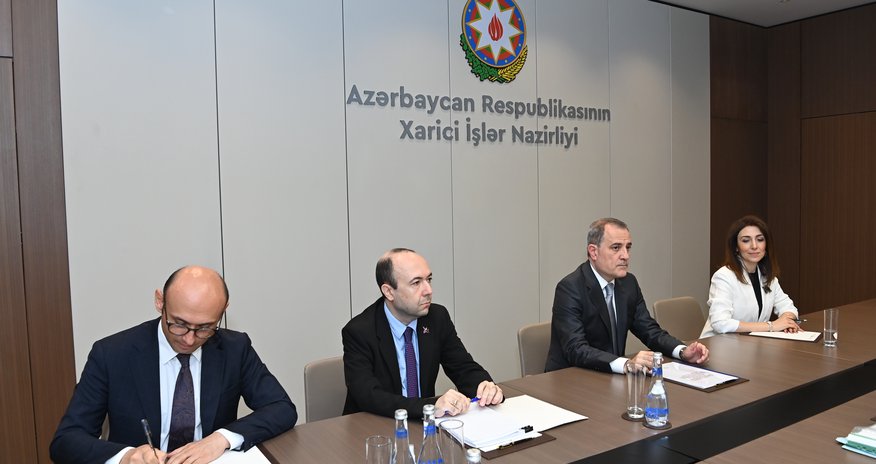 Ceyhun Bayramov Polşa XİN-in dövlət katibi ilə görüşüb Ceyhun Bayramov Polşa XİN-in dövlət katibi ilə görüşüb