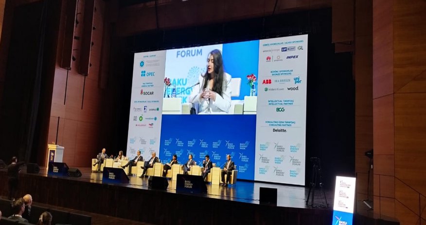 SOCAR hasilat və LNG sahəsində yeni layihələr həyata keçirməyi planlaşdırır SOCAR hasilat və LNG sahəsində yeni layihələr həyata keçirməyi planlaşdırır