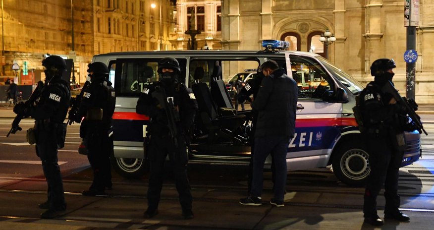 Полиция в Чехии приведена в повышенную готовность из-за угрозы терроризма Полиция в Чехии приведена в повышенную готовность из-за угрозы терроризма