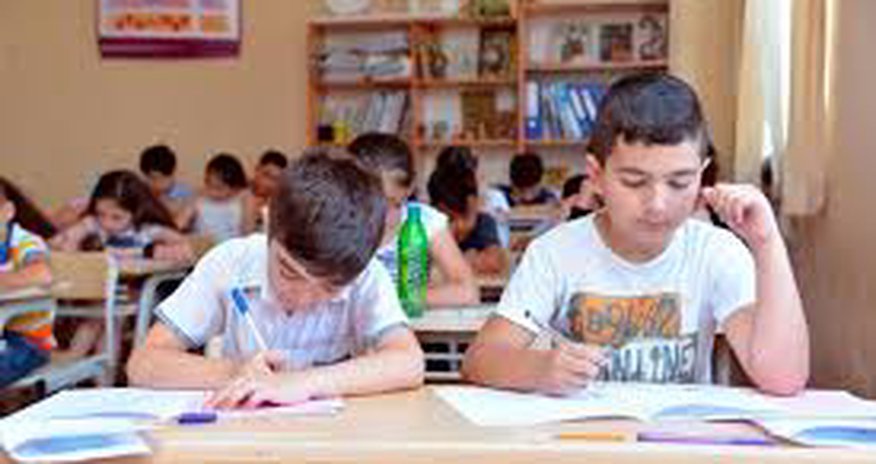 Lisey və gimnaziyalara ərizə qəbulu başa çatır Lisey və gimnaziyalara ərizə qəbulu başa çatır
