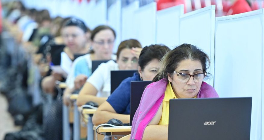 Direktor və direktor müavinləri də sertifikatlaşdırmaya cəlb olunacaqlar - Nazir Direktor və direktor müavinləri də sertifikatlaşdırmaya cəlb olunacaqlar - Nazir