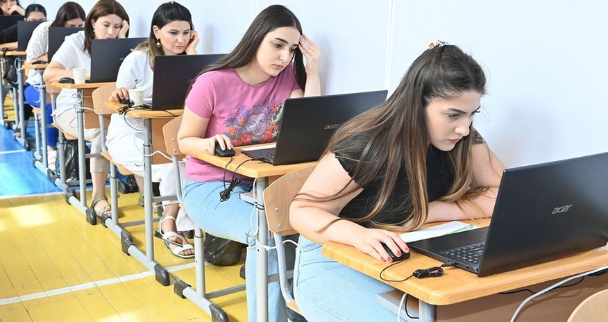 В Азербайджане стартуют экзамены в рамках приема учителей на работу В Азербайджане стартуют экзамены в рамках приема учителей на работу
