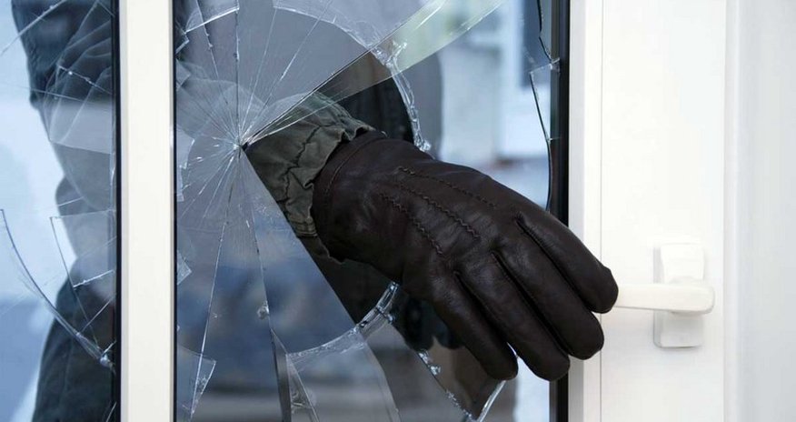 Задержана женщина, подозреваемая в краже более 47 тыс. манатов Задержана женщина, подозреваемая в краже более 47 тыс. манатов