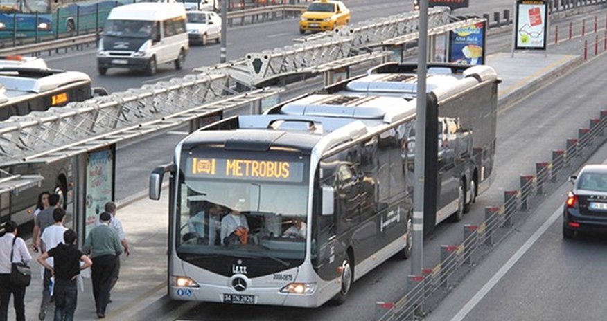 İstanbulda ictimai nəqliyyat bahalaşıb İstanbulda ictimai nəqliyyat bahalaşıb