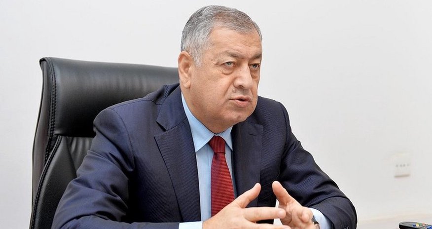 Vahid Əhmədov deputatlığa namizədliyini geri götürüb Vahid Əhmədov deputatlığa namizədliyini geri götürüb