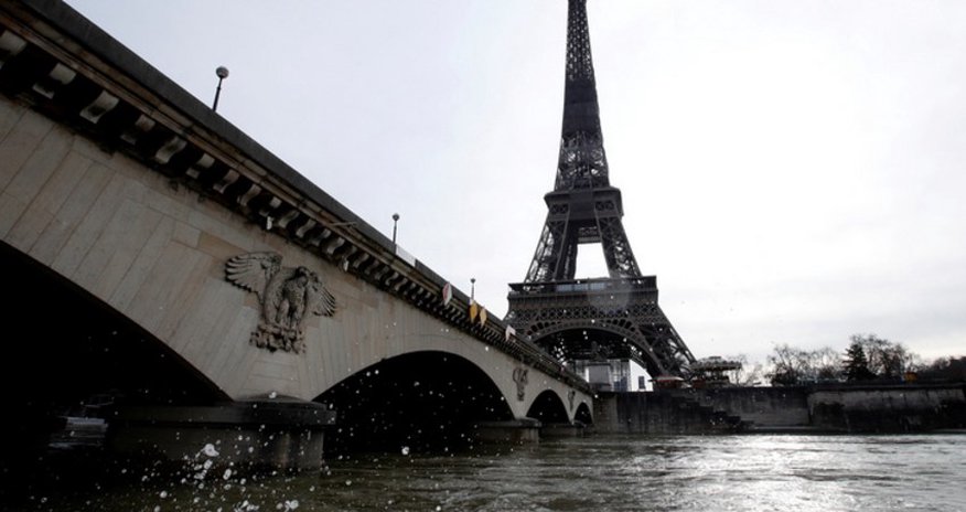 French politician: 1.4B euros allocated for cleaning Seine wasted French politician: 1.4B euros allocated for cleaning Seine wasted