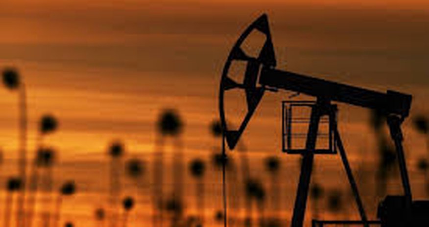 Нефть подорожала впервые за четыре дня Нефть подорожала впервые за четыре дня