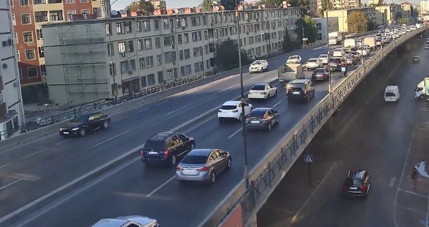 Hazırda tıxac olan yollar - SİYAHI Hazırda tıxac olan yollar - SİYAHI
