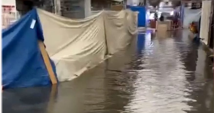 “Sədərək” Ticarət Mərkəzini su basıb “Sədərək” Ticarət Mərkəzini su basıb