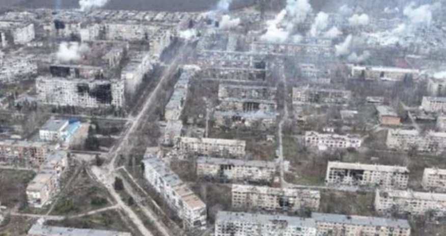 Русские хотят взять в кольцо украинский город Русские хотят взять в кольцо украинский город