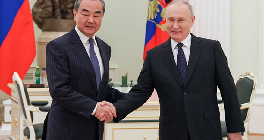 Putin meets with Chinese Foreign Minister Wang Yi Putin meets with Chinese Foreign Minister Wang Yi
