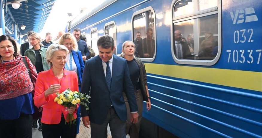 Глава ЕК прибыла в столицу Украины Глава ЕК прибыла в столицу Украины