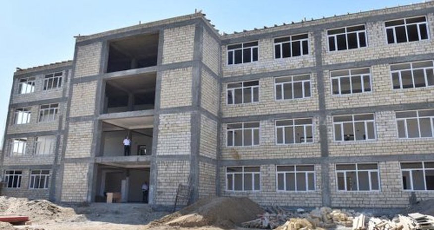 Bu universitetin 864 min manata yeni binası tikilir Bu universitetin 864 min manata yeni binası tikilir