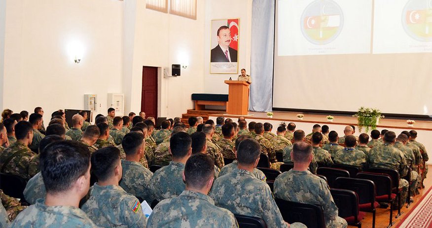 Azərbaycan və Özbəkistan hərbçilərinin birgə təlimi başlayıb Azərbaycan və Özbəkistan hərbçilərinin birgə təlimi başlayıb
