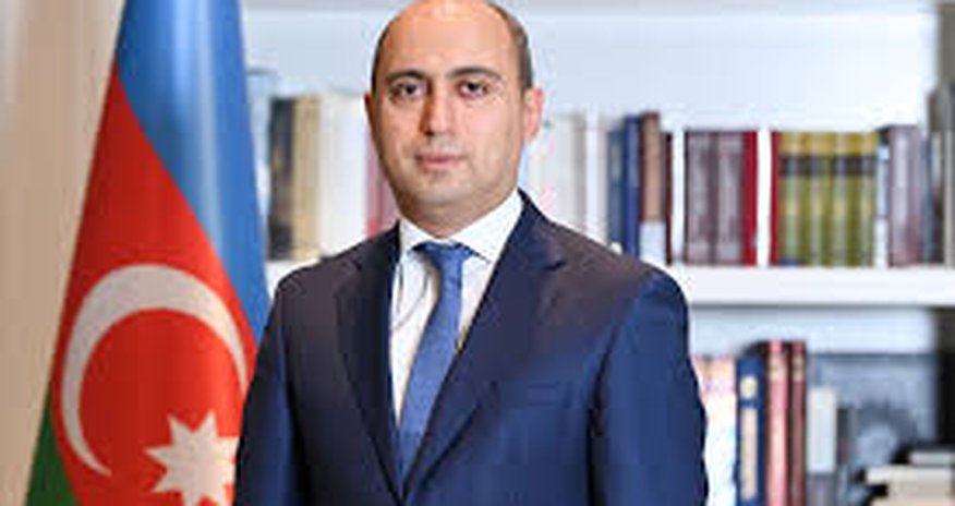 Təhsil naziri müəllimləri təbrik edib Təhsil naziri müəllimləri təbrik edib