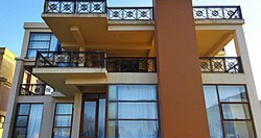 "VMF"dən 330 min manatlıq saat oğurlanıb "VMF"dən 330 min manatlıq saat oğurlanıb