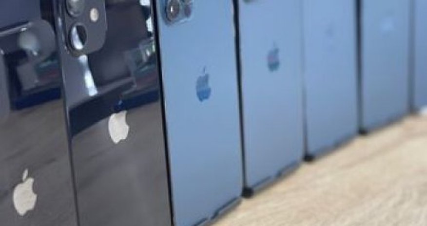 В сети появились первые изображения макетов iPhone SE 4 Plus В сети появились первые изображения макетов iPhone SE 4 Plus