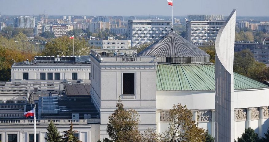 В здании парламента Польши искали бомбу В здании парламента Польши искали бомбу