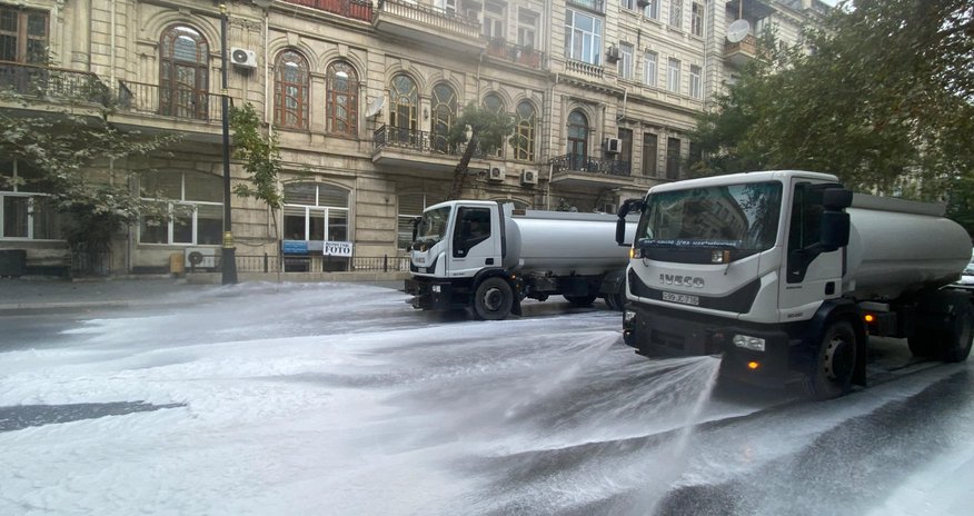 Bu gün Bakının 496 küçəsi yuyulub Bu gün Bakının 496 küçəsi yuyulub