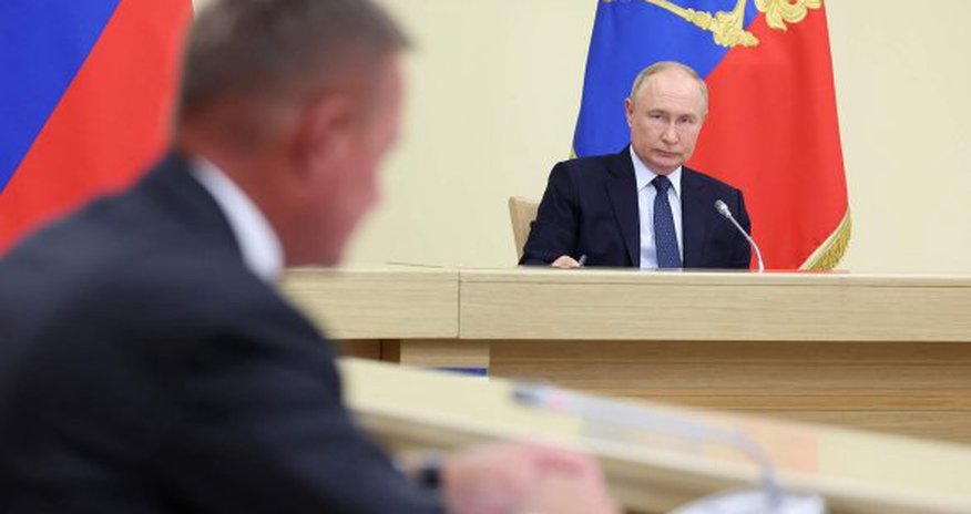 Путин провел тренировку стратегических ядерных сил Путин провел тренировку стратегических ядерных сил
