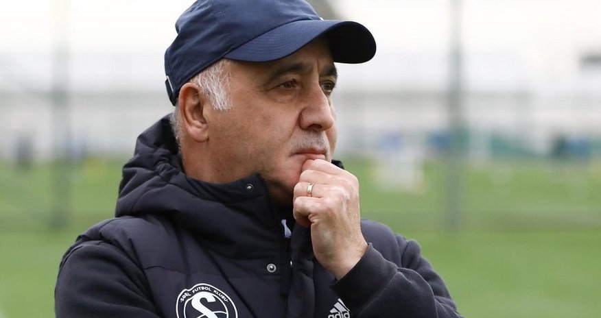 Şahin Diniyev istefa verib Şahin Diniyev istefa verib