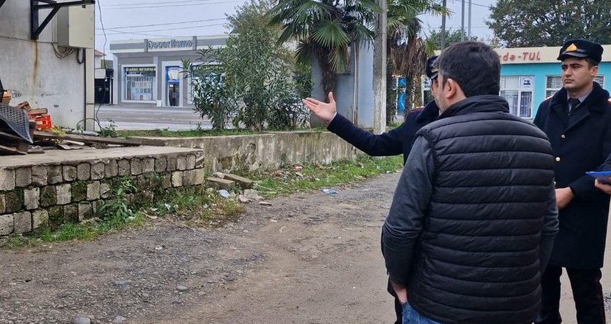 Lənkəranda ətraf mühitin çirkləndirilməsinə görə son bir ayda 44 nəfər cərimələnib Lənkəranda ətraf mühitin çirkləndirilməsinə görə son bir ayda 44 nəfər cərimələnib