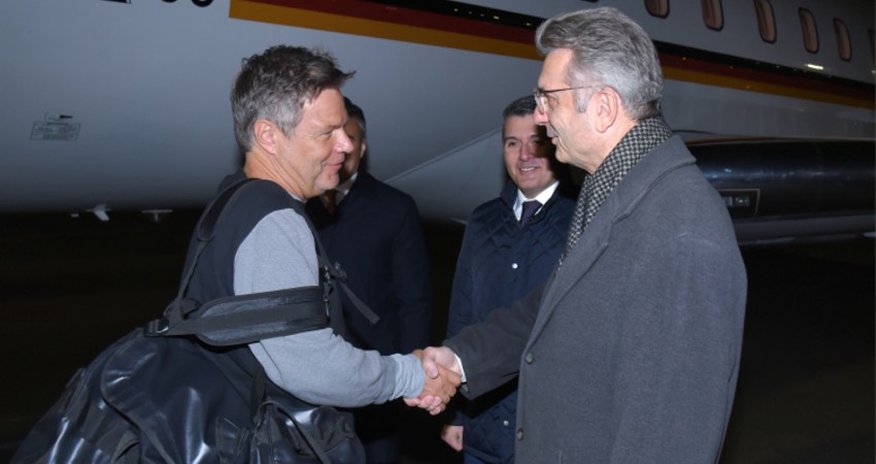 German vice chancellor arrives in Azerbaijan German vice chancellor arrives in Azerbaijan