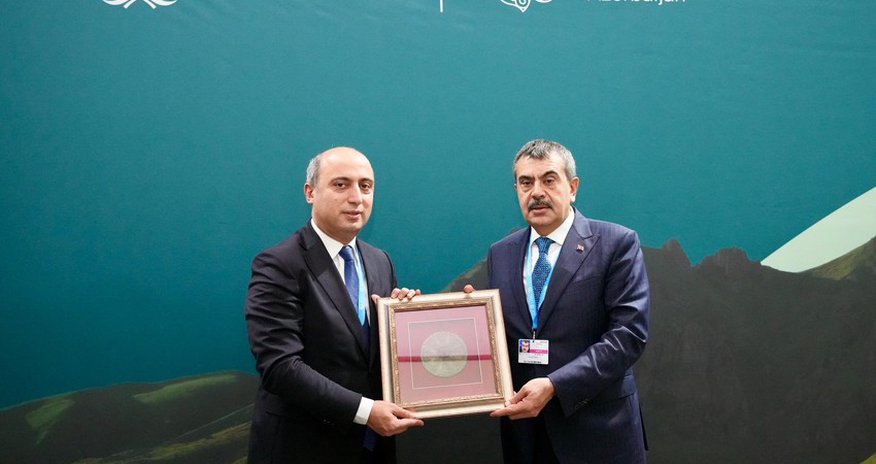 Emin Əmrullayev türk həmkarı ilə görüşüb Emin Əmrullayev türk həmkarı ilə görüşüb