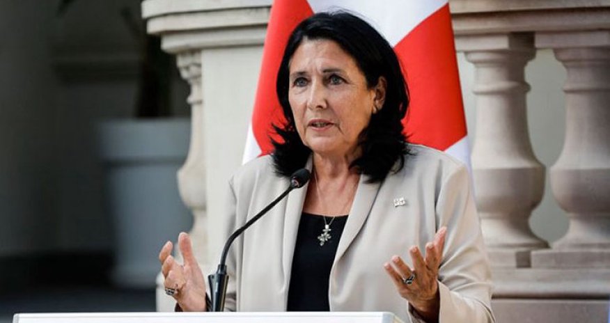 Zurabişvili istefa verməyəcəyini açıqlayıb Zurabişvili istefa verməyəcəyini açıqlayıb