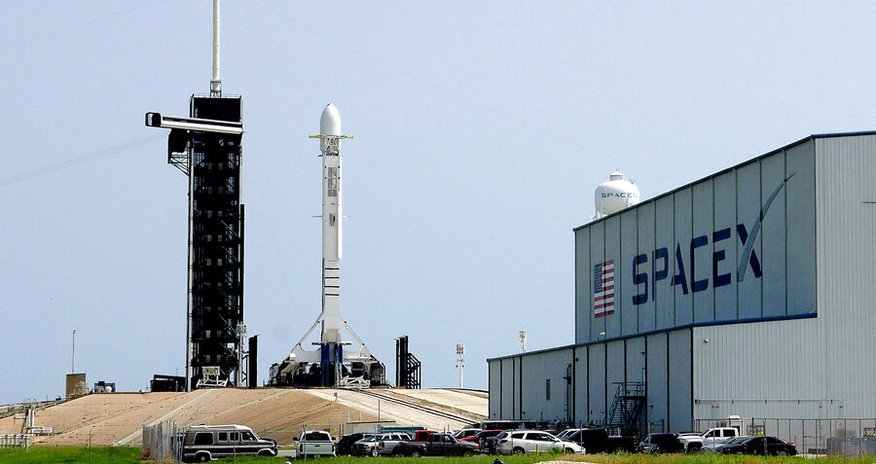 SpaceX birbaşa telefonlara qoşulmaq üçün ilk Starlink serialını işə salır SpaceX birbaşa telefonlara qoşulmaq üçün ilk Starlink serialını işə salır