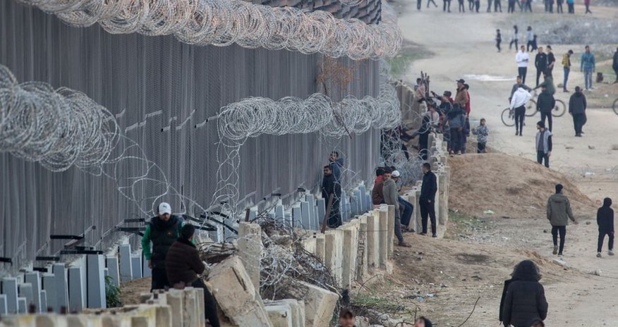 Israel deploys troops in Golan buffer zone with Syria Israel deploys troops in Golan buffer zone with Syria
