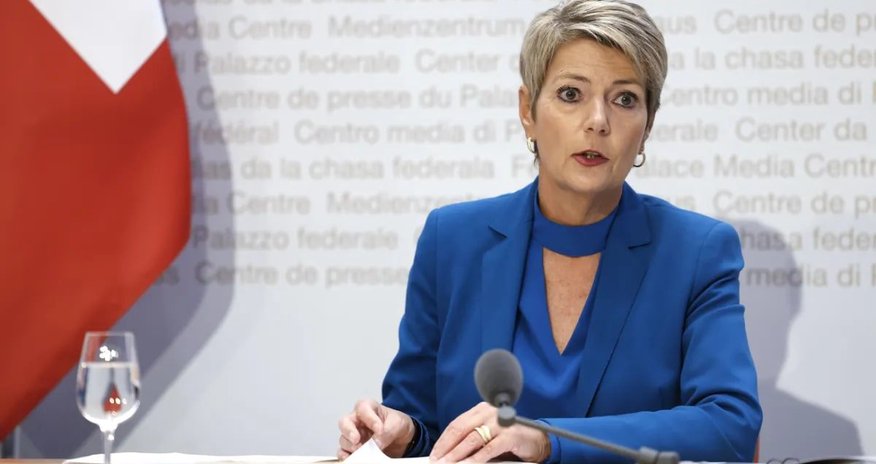 Keçmiş məktəb müəlliməsi prezident oldu Keçmiş məktəb müəlliməsi prezident oldu