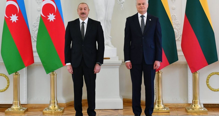 Litva Prezidenti İlham Əliyevə zəng etdi Litva Prezidenti İlham Əliyevə zəng etdi
