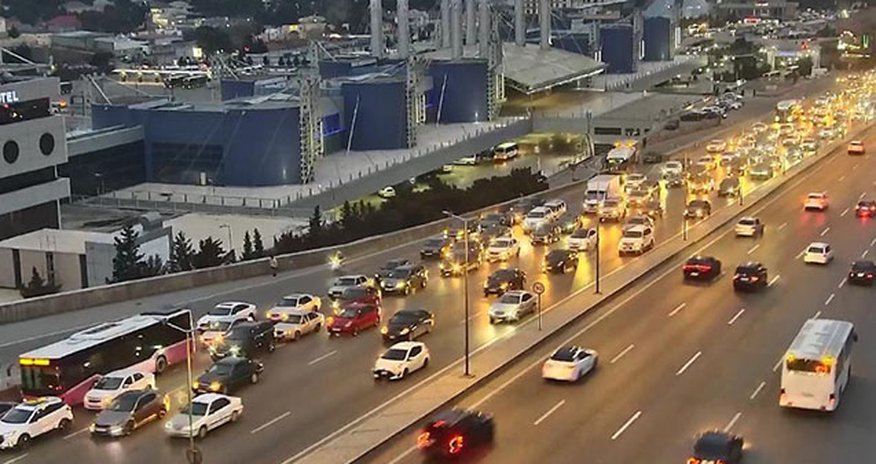 Hazırda tıxac olan yollar - SİYAHI Hazırda tıxac olan yollar - SİYAHI