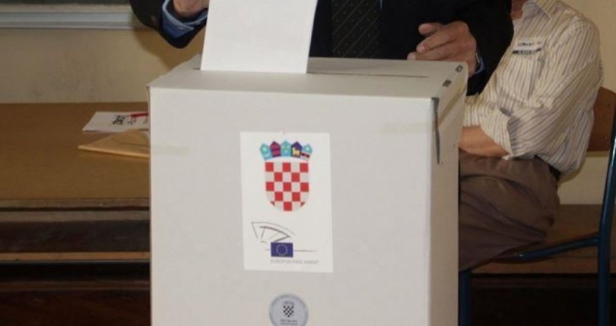 В Хорватии проходит второй тур президентских выборов В Хорватии проходит второй тур президентских выборов