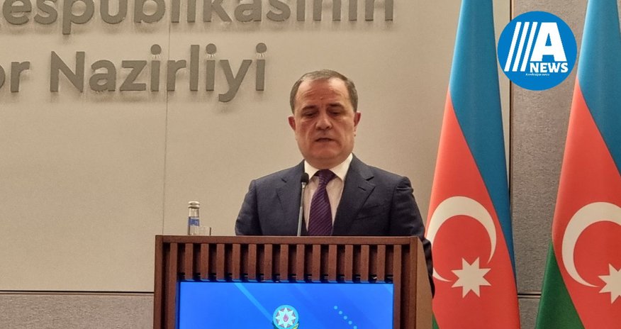 XİN rəsmisi: Böyük dövlətlər digər müstəqil və suveren ölkələrin daxili işlərinə açıq şəkildə müdaxilə edirlər XİN rəsmisi: Böyük dövlətlər digər müstəqil və suveren ölkələrin daxili işlərinə açıq şəkildə müdaxilə edirlər